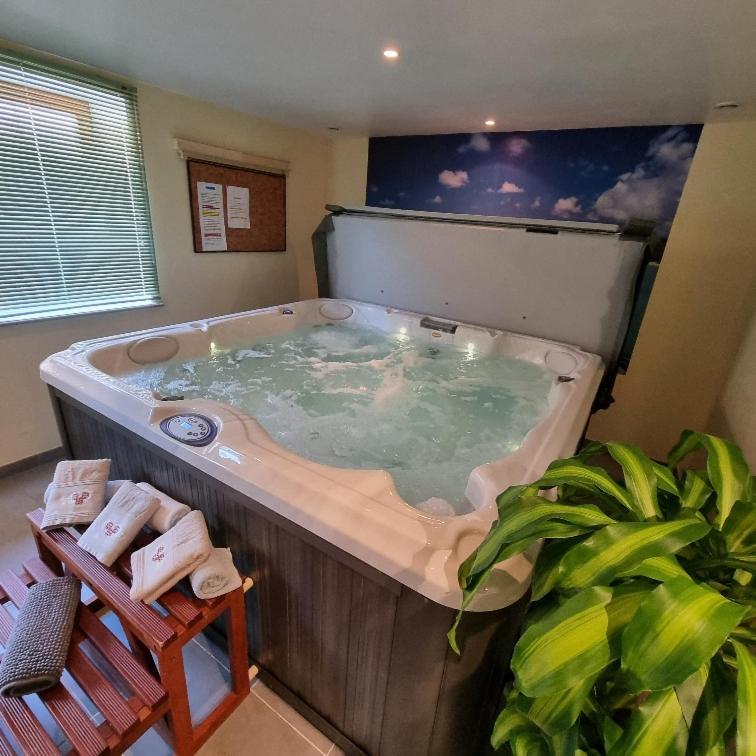 Gite Bruyere, 2 A 5 Personnes Avec Salle De Jeux Et Spa Dans La Residence Ventron Exterior foto